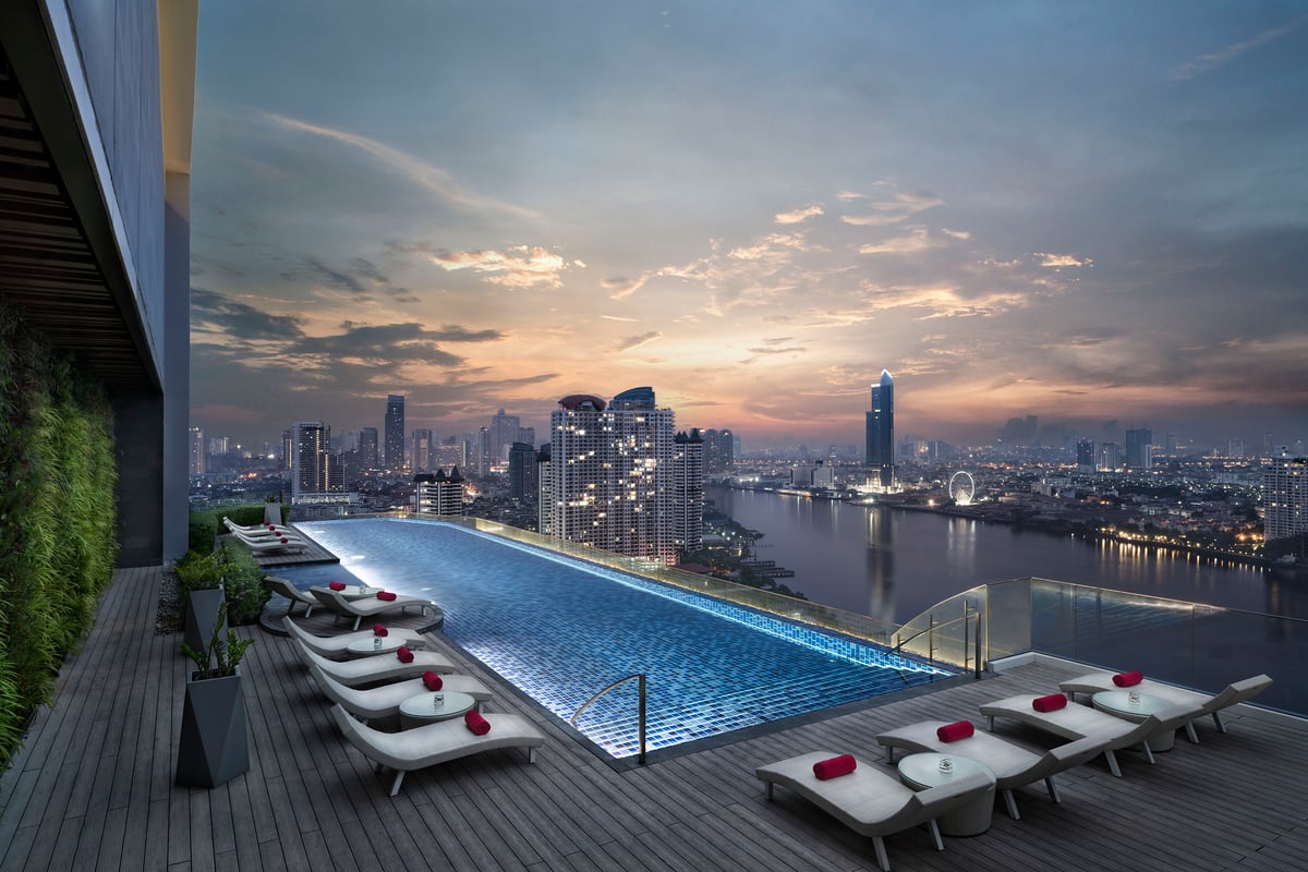 Avani_Plus_Riverside_Bangkok_Hotel_Pool_view_Hero_Image_Swimming_Pool_Hero_Shot-8688x5792